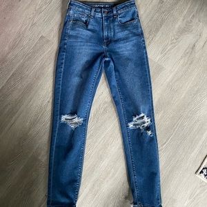 American eagle 00 Mom jeans